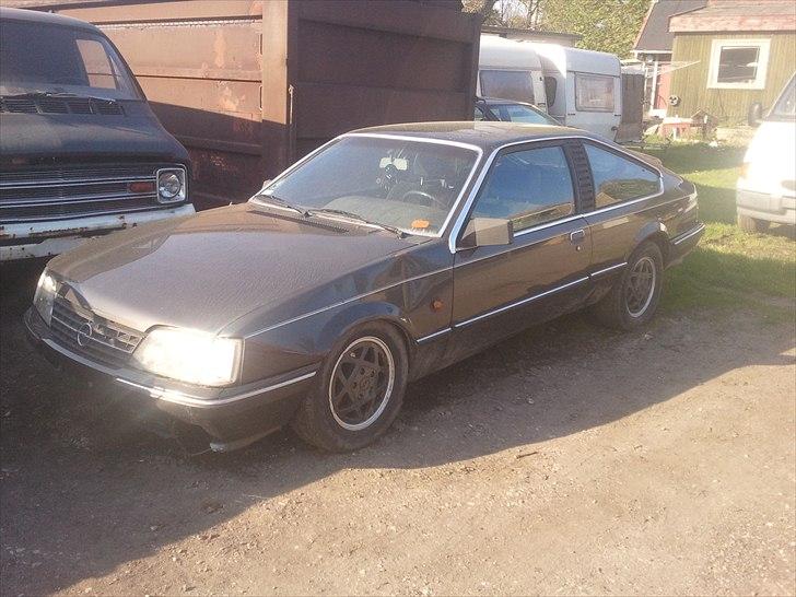 Opel Monza 3.0 I billede 1
