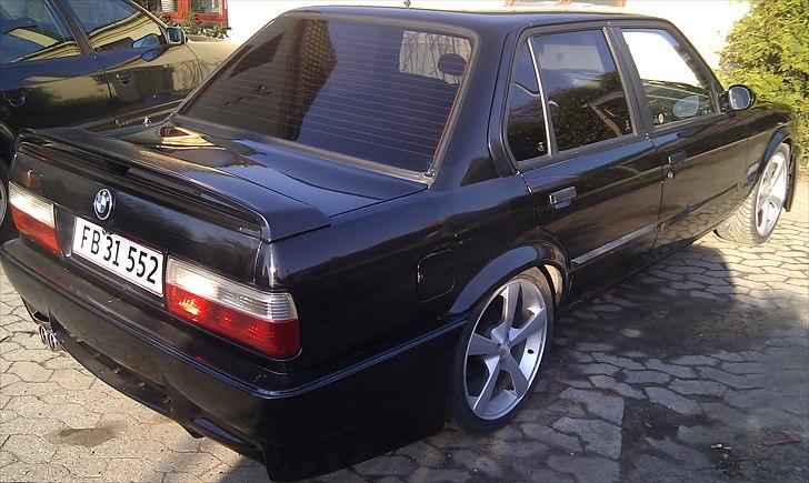 BMW 320i(325i) billede 6