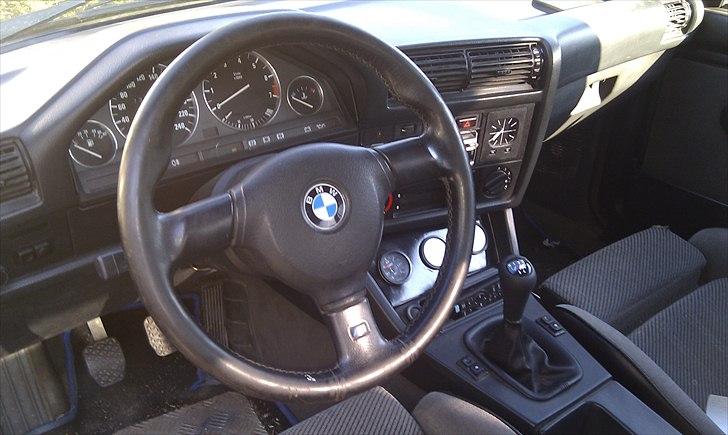 BMW 320i(325i) billede 7