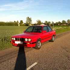 BMW 318 is