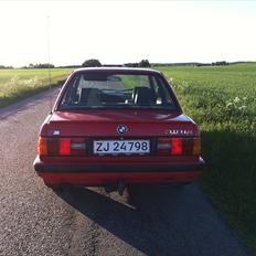 BMW 318 is