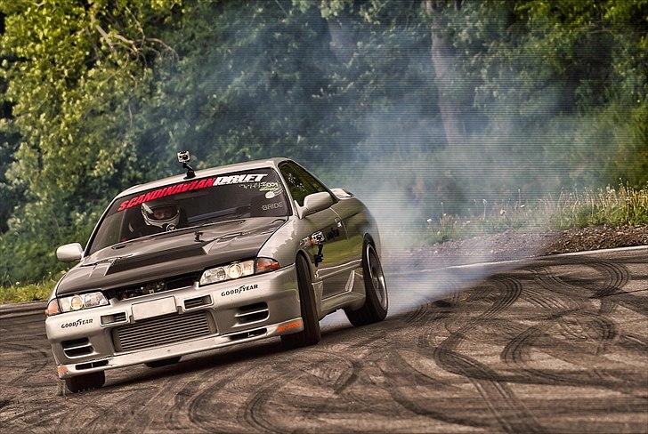 Nissan Skyline R32 gts - Knutstorp Drift challenge

3. plads

video: http://youtu.be/vR5Bp5GJias?hd=1 billede 1