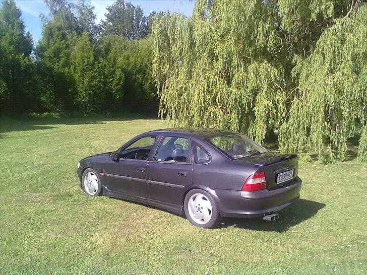 Opel Vectra B 2,5  (solgt) billede 3