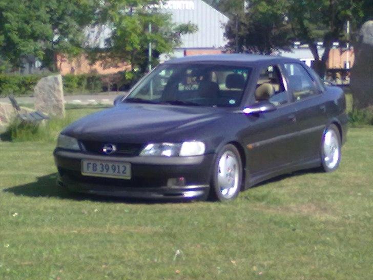Opel Vectra B 2,5  (solgt) billede 13