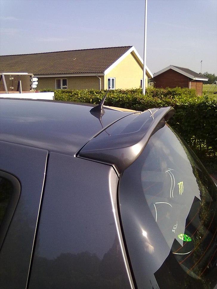 Renault Clio III 1,5 DCI ECO 2 BYTTET - Nu med spøjle på for lækkert :P
 billede 6