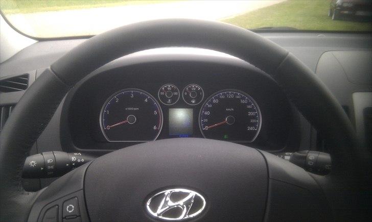 Hyundai i30 cw classic sense billede 10