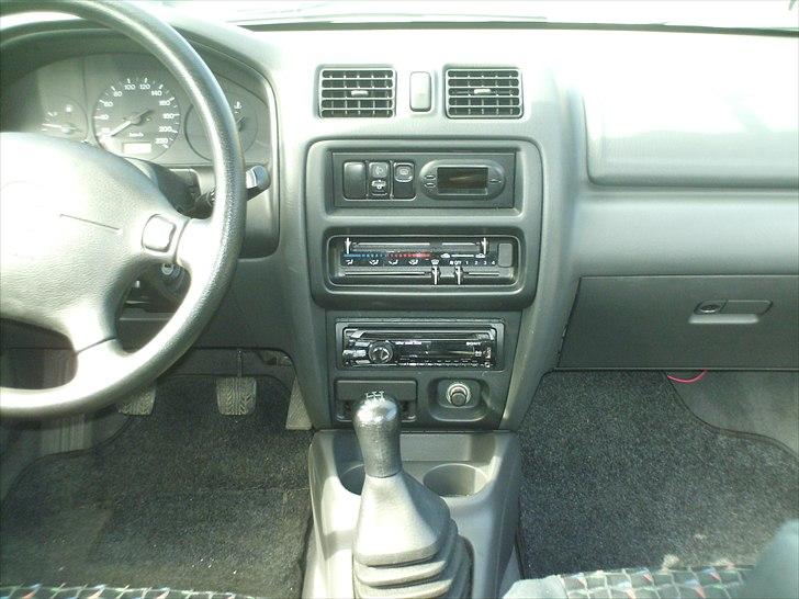 Mazda 323 sport billede 11