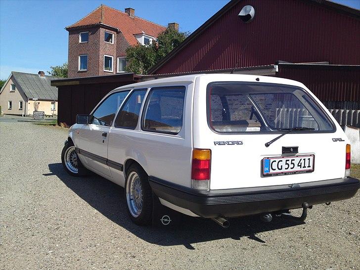 Opel Rekord E 2,0s 3dørs caravan billede 6