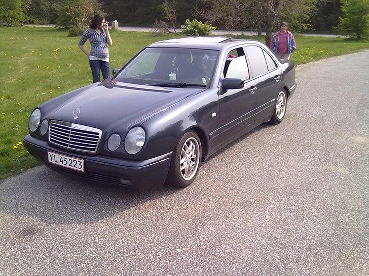 Mercedes Benz e220d (tidl. bil billede 1