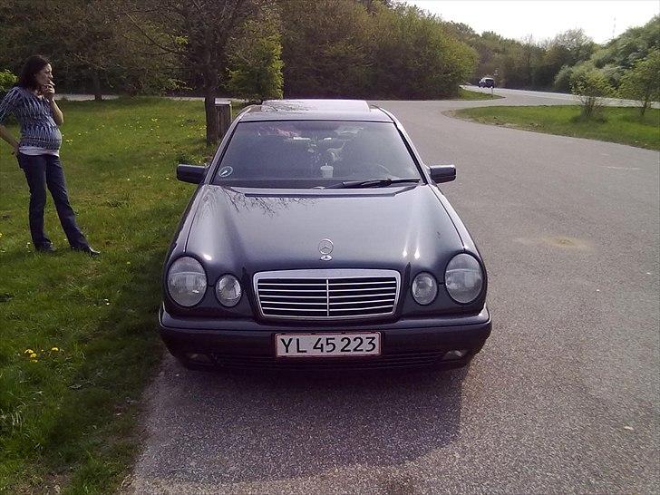 Mercedes Benz e220d (tidl. bil billede 18