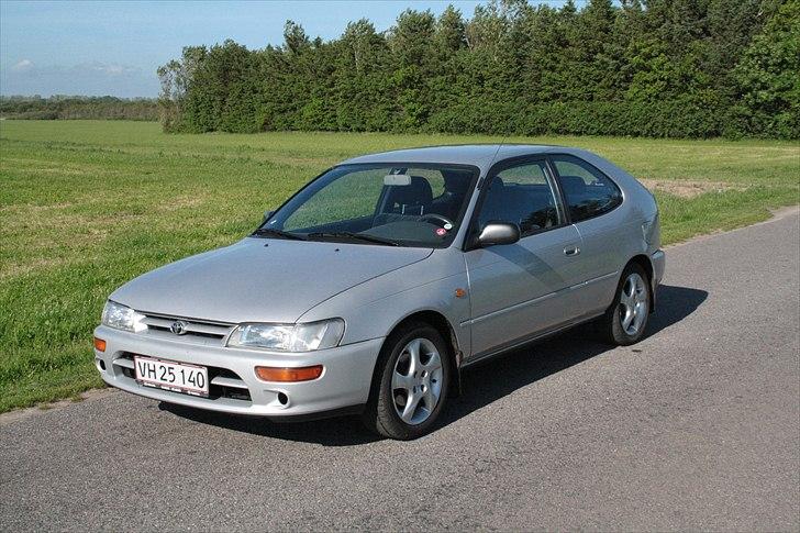 Toyota Corolla Xli E100 billede 1