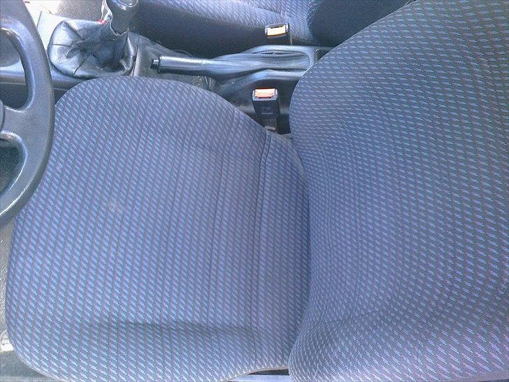 VW vento 1,9D TILBAGE KØBT - den kedelige kabine billede 8