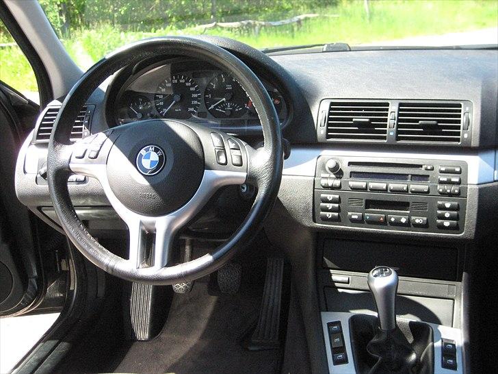 BMW 325i Touring billede 15