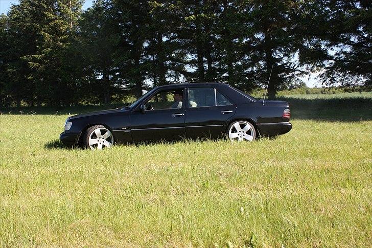 Mercedes Benz W124 300D Solgt billede 7