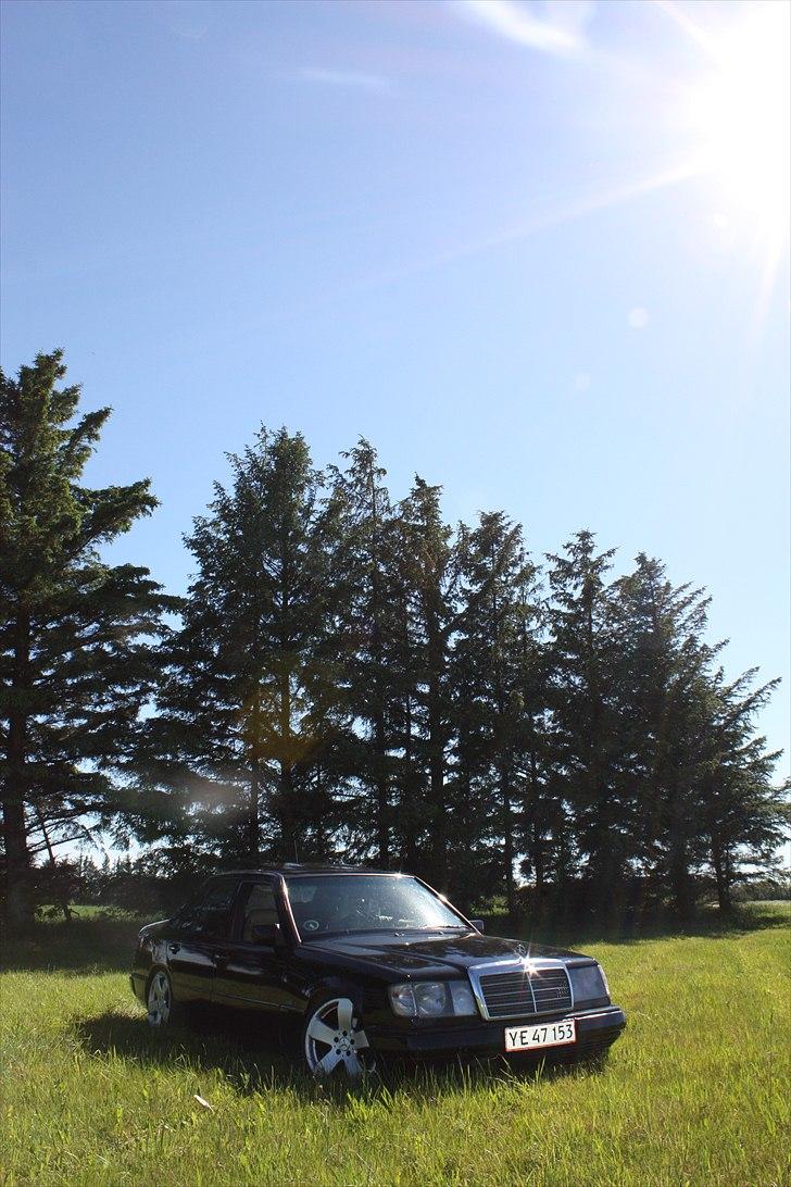 Mercedes Benz W124 300D Solgt billede 10