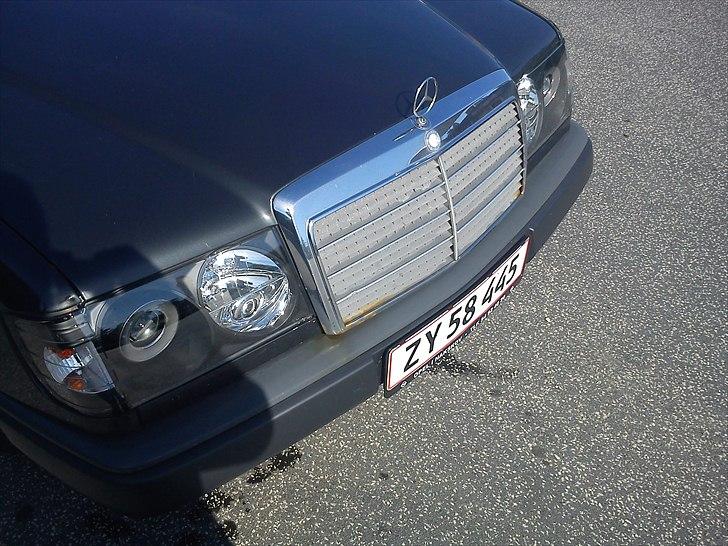 Mercedes Benz 300E SOLGT billede 16