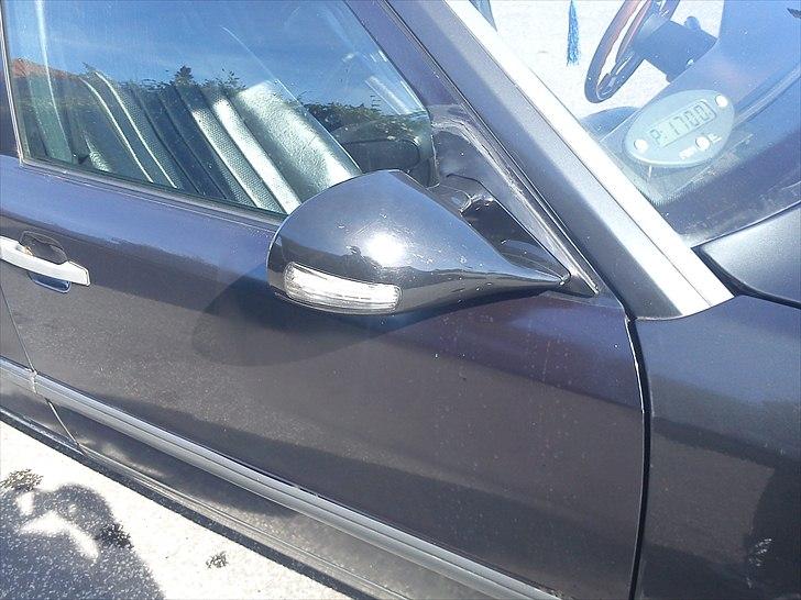 Mercedes Benz 300E SOLGT - de nye side spejle  billede 18