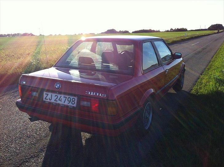 BMW 318 is billede 4
