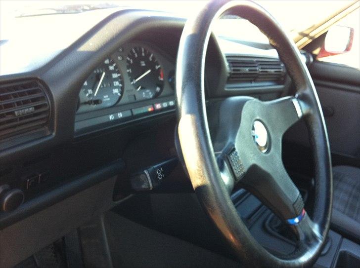 BMW 318 is billede 5