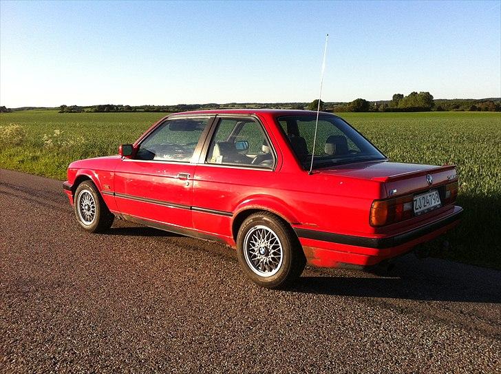 BMW 318 is billede 11