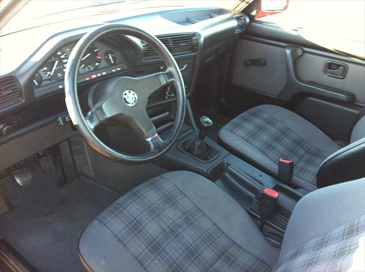 BMW 318 is billede 12