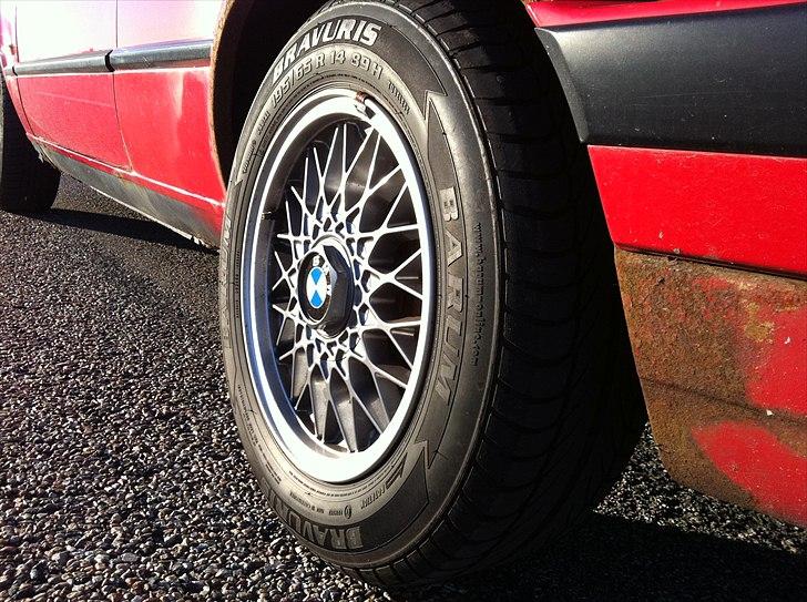 BMW 318 is billede 13