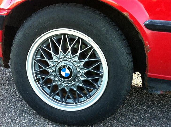 BMW 318 is billede 16