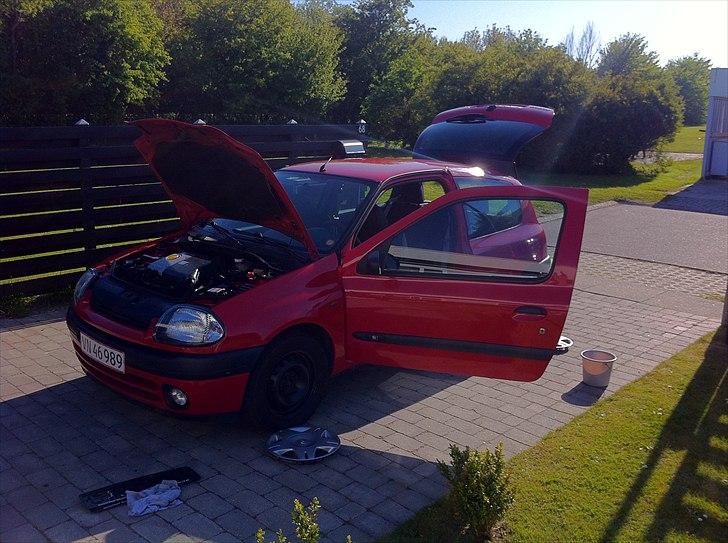 Renault a Clio Si 1.6 - Fik lige en tur, så den kom til at ligne en bil igen :D billede 7