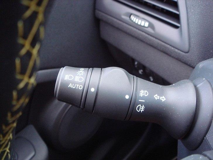 Renault Megane 1,4 TCe Sport Tourer *SOLGT* - "Auto" - 21 watt kørelys, tænder selv for nærlys når nødvendigt. billede 11