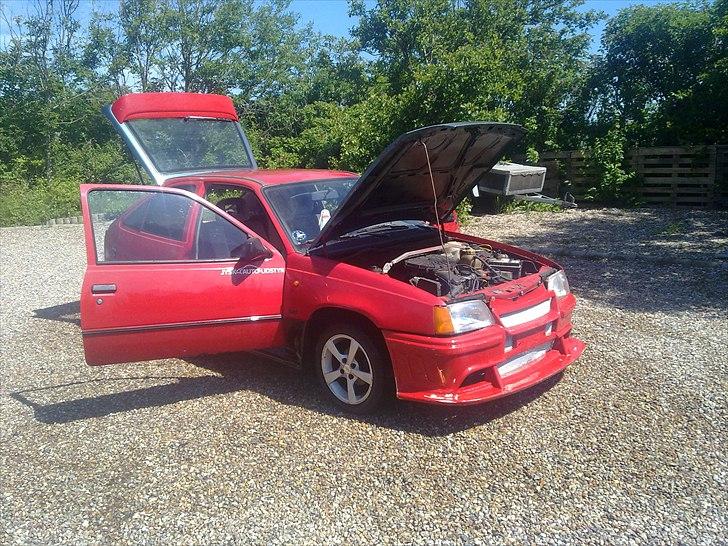 Opel kadett e  billede 16