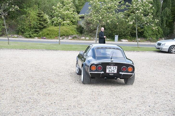 Opel GT - Kørsel af lillesøster ved konfirmation billede 2