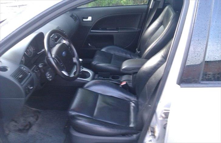 Ford Mondeo 2.0TDCI Ghia-X Solgt billede 6