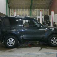 Mitsubishi Grand Pajero