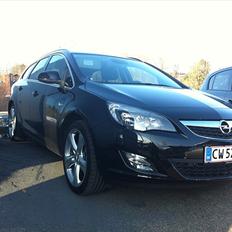 Opel Astra J
