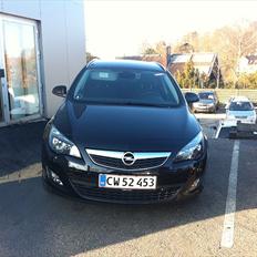Opel Astra J