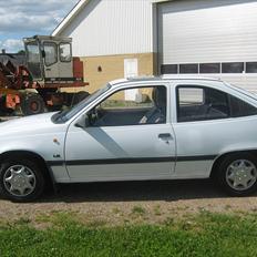 Opel Kadett E CC 