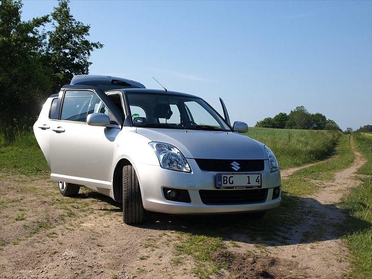 Suzuki Swift GLX 5 d billede 9