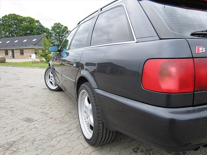 Audi S6 4.2 V8 Selvblander billede 7