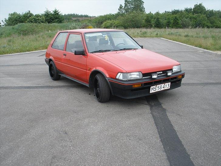 Toyota Corolla Dx 1,3 12v  billede 2