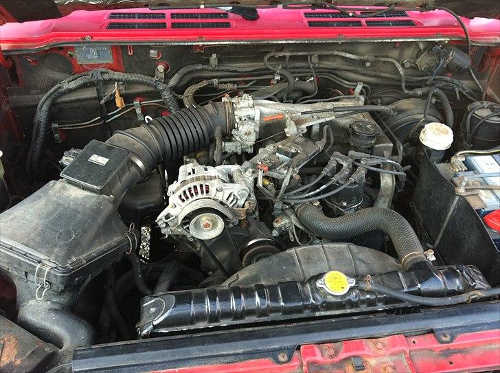 Mitsubishi Pajero 3,0 V6 SOLGT - Motoren. billede 9