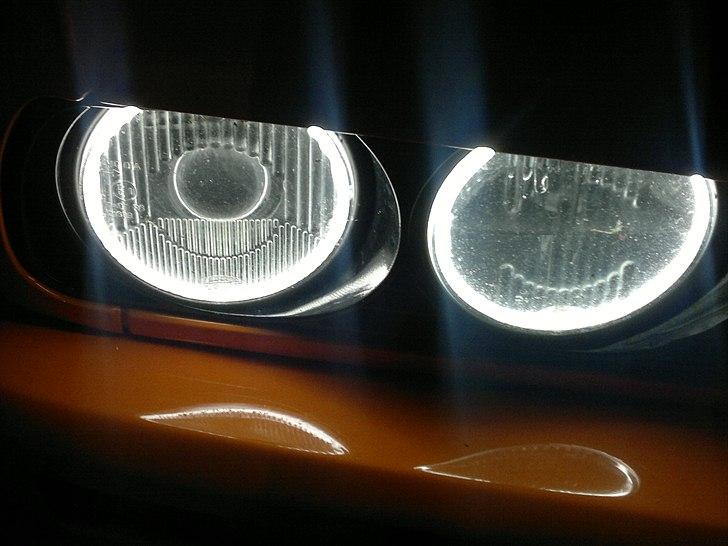 BMW E30 325i Cabriolet - Et aftenbillede taget med min mobil. billede 14