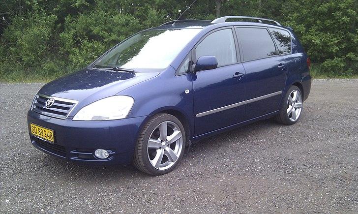 Toyota avensis sportsvan D4D billede 1
