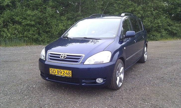 Toyota avensis sportsvan D4D billede 2
