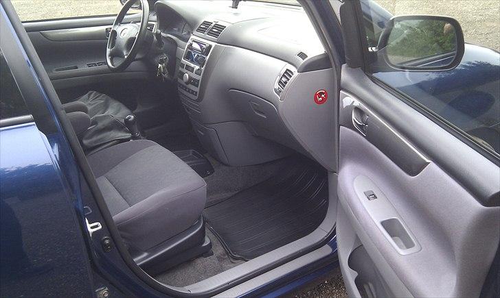 Toyota avensis sportsvan D4D billede 9