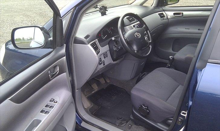 Toyota avensis sportsvan D4D billede 10