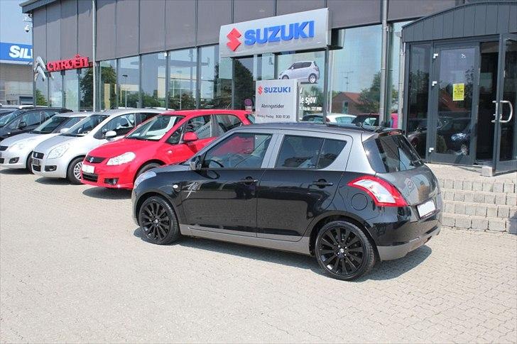 Suzuki Swift GLX 5-Dørs billede 7