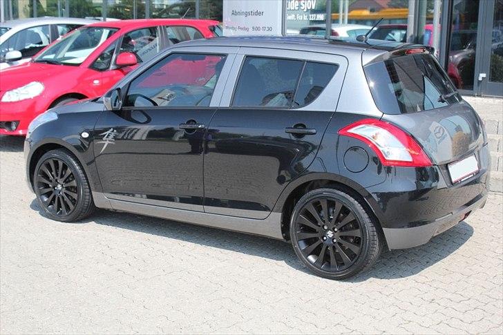 Suzuki Swift GLX 5-Dørs billede 8