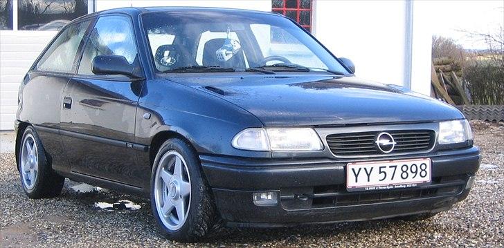 Opel Astra F GSI 16V *SOLGT* billede 15