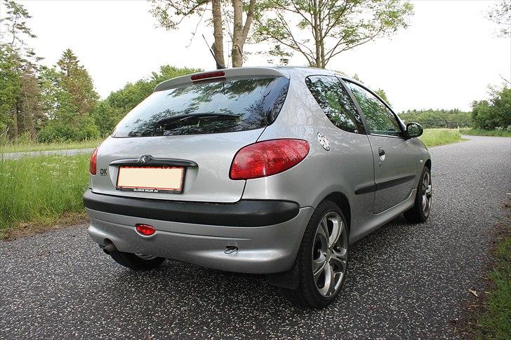 Peugeot 206 2.0 HDi XS - Fra en lille rasteplads tæt på Engesvang billede 6