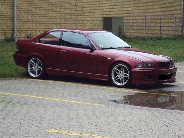 BMW 325i coupe billede 1